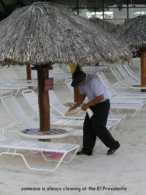 cozbeachcleaning.jpg