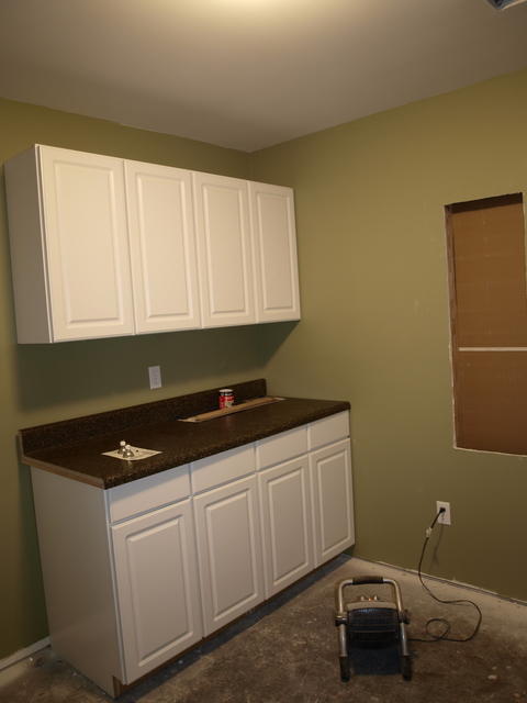 Laundry Room_0166.JPG