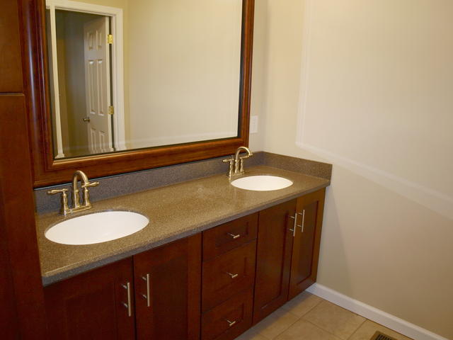 Master Bath_771.JPG