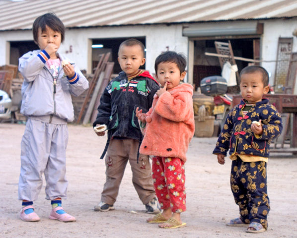 Kids near Zhuhai, China