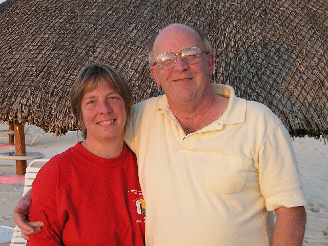 don and les on beach