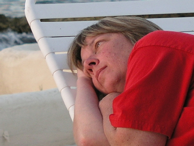 les on beach sleeping