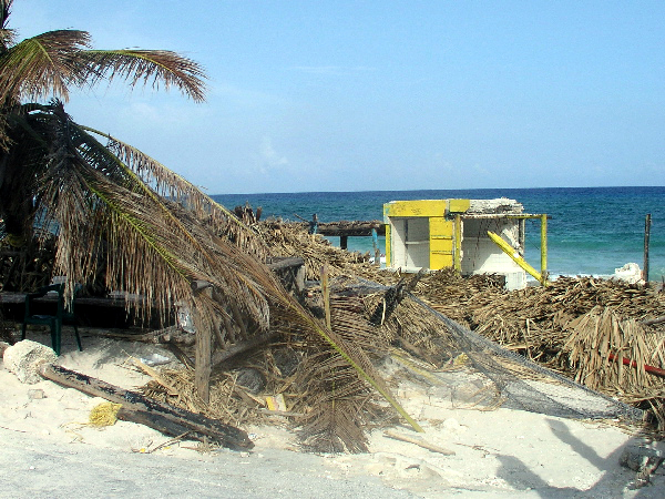what's left of the paradise cafe
on the other side of cozumel
Hurricane Emily hit that side
very hard