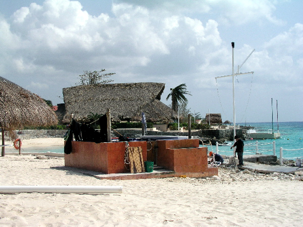 dive gear hut,
hurricane emily damage
at el pres