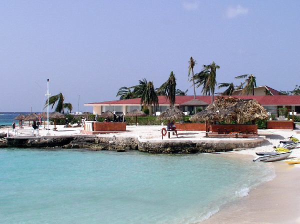 el pres beach, roof damage,
palm tree damage, etc