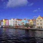 78. Willemstad from the pontoon bridge