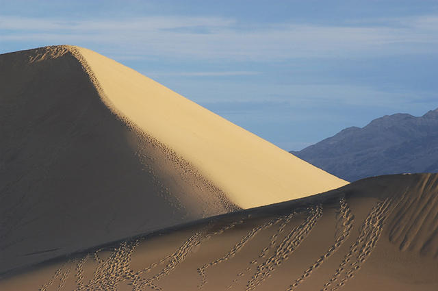 35  The Big Dune set against the mountain