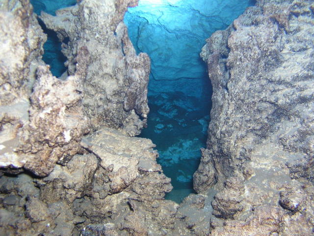 aa Side Cave2