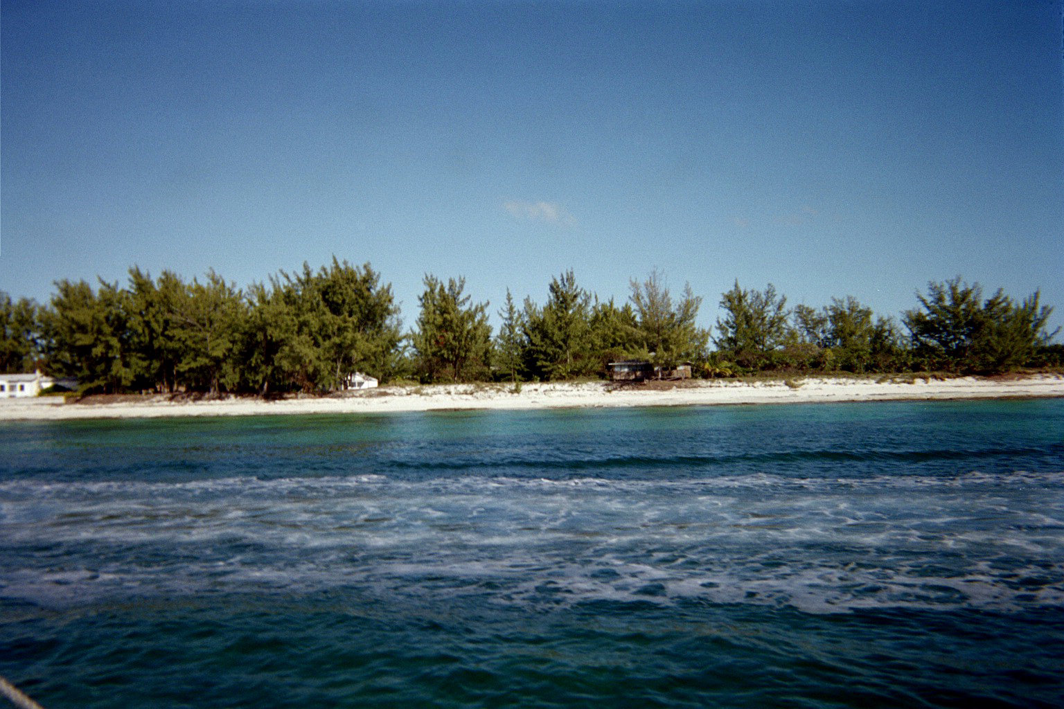 I want to live in this house! Out in the middle of no where! South Bimini.