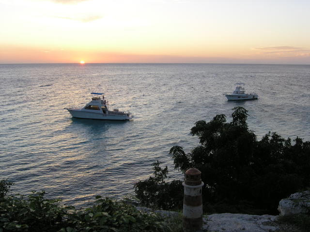 Anoter sunset with the dive boats.
