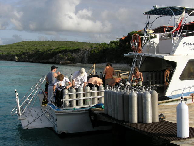 getting ready to head out for the morning dives