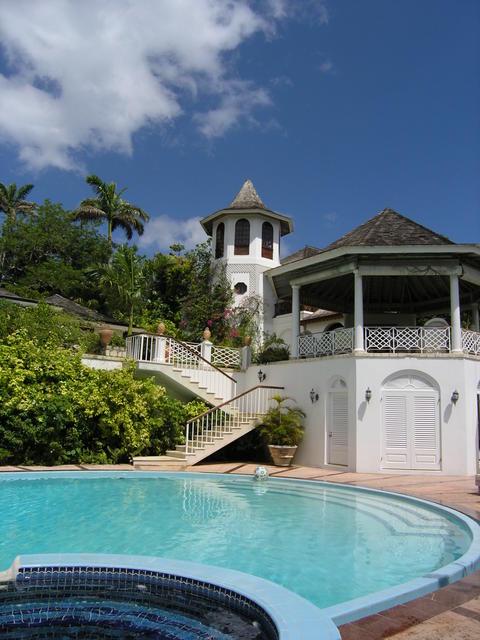 a look towards the owner's portion of the villa